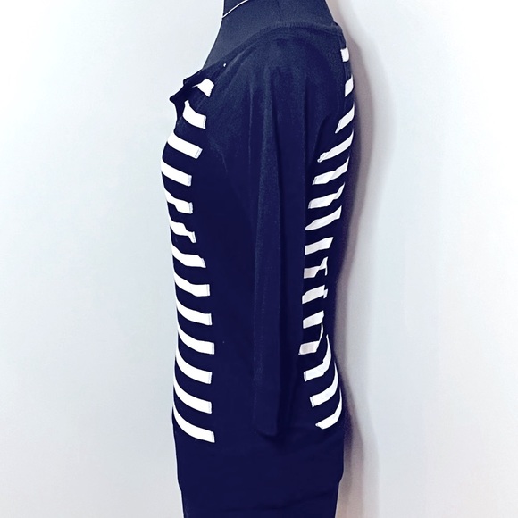 NWOT Express 3/4 length sleeve v-neck top.  Black and white stripes size XS-S❣️ - Picture 3 of 5